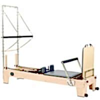 Реформер студийный More Pilates в комплекте с трапецией