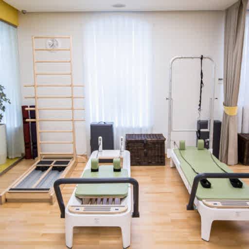 MORE Pilates: тренажеры Reformer и СoreAlign
